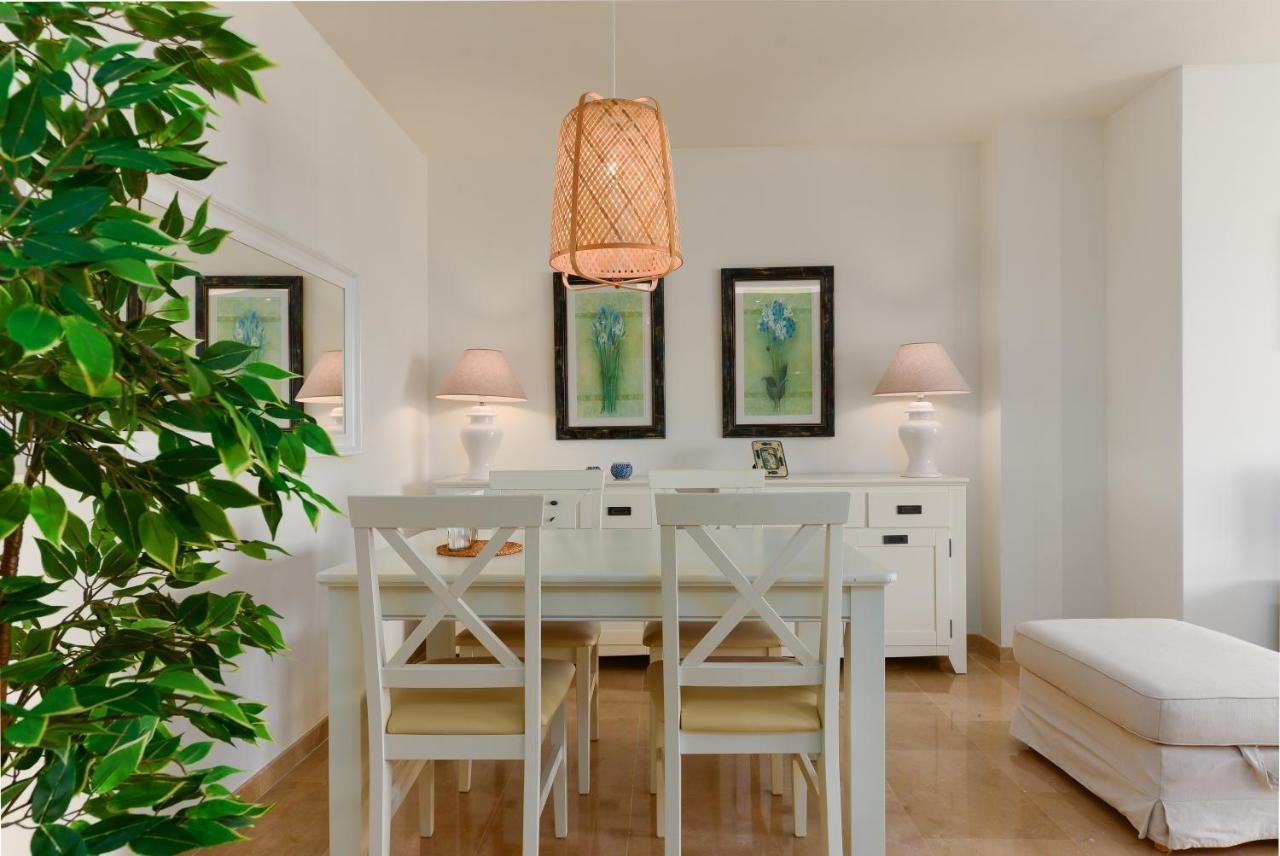 Duquesa Port Retreat Apartment มานิลบา ภายนอก รูปภาพ