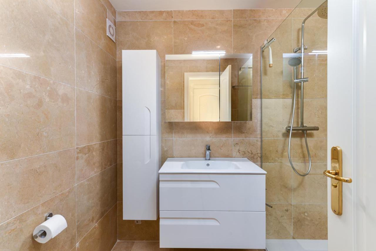 Duquesa Port Retreat Apartment มานิลบา ภายนอก รูปภาพ