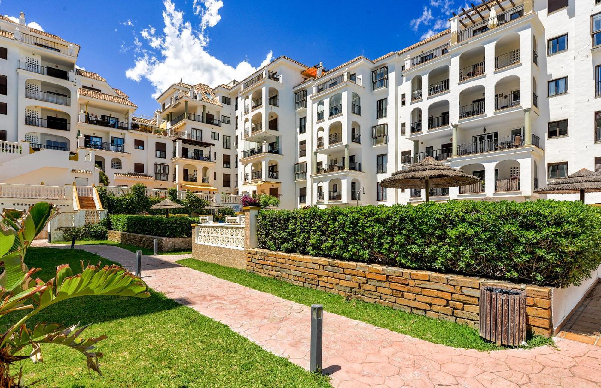Duquesa Port Retreat Apartment มานิลบา ภายนอก รูปภาพ